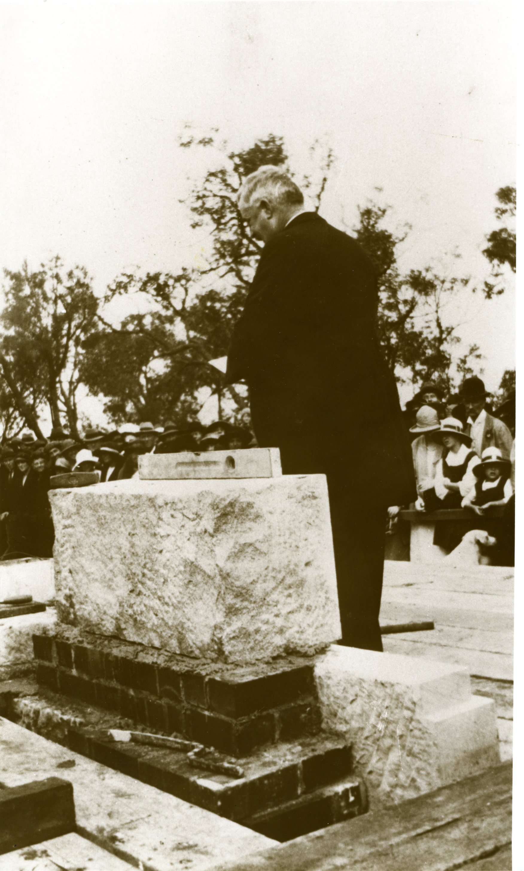 3P - Sir James Mitchell (Premier) - with Foundation Stone - Natural Sciences Building