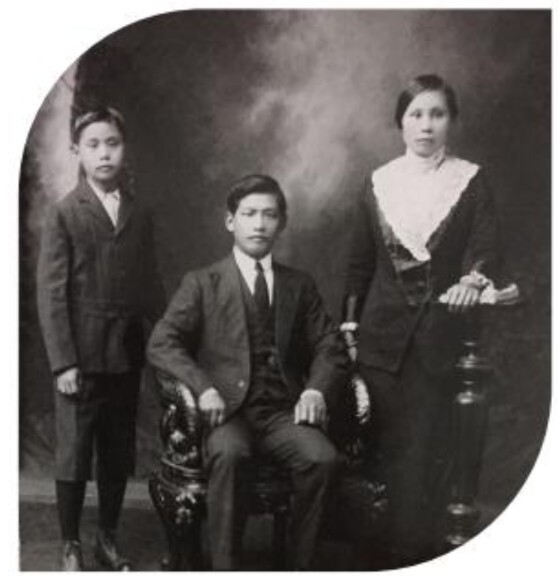Louey Ling Tack and family c. 1920