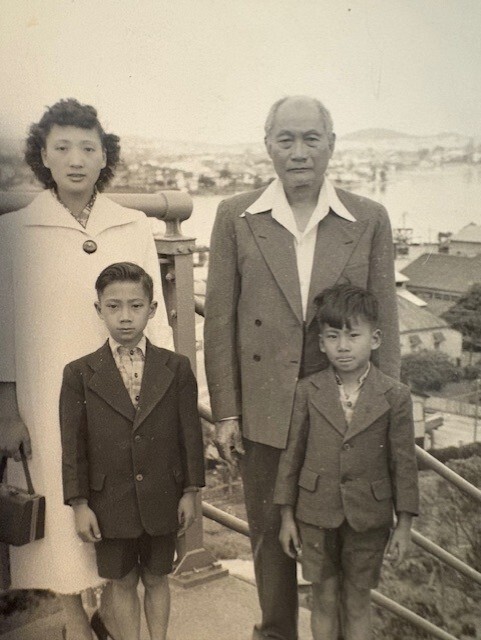 Lee Fay photograph with family