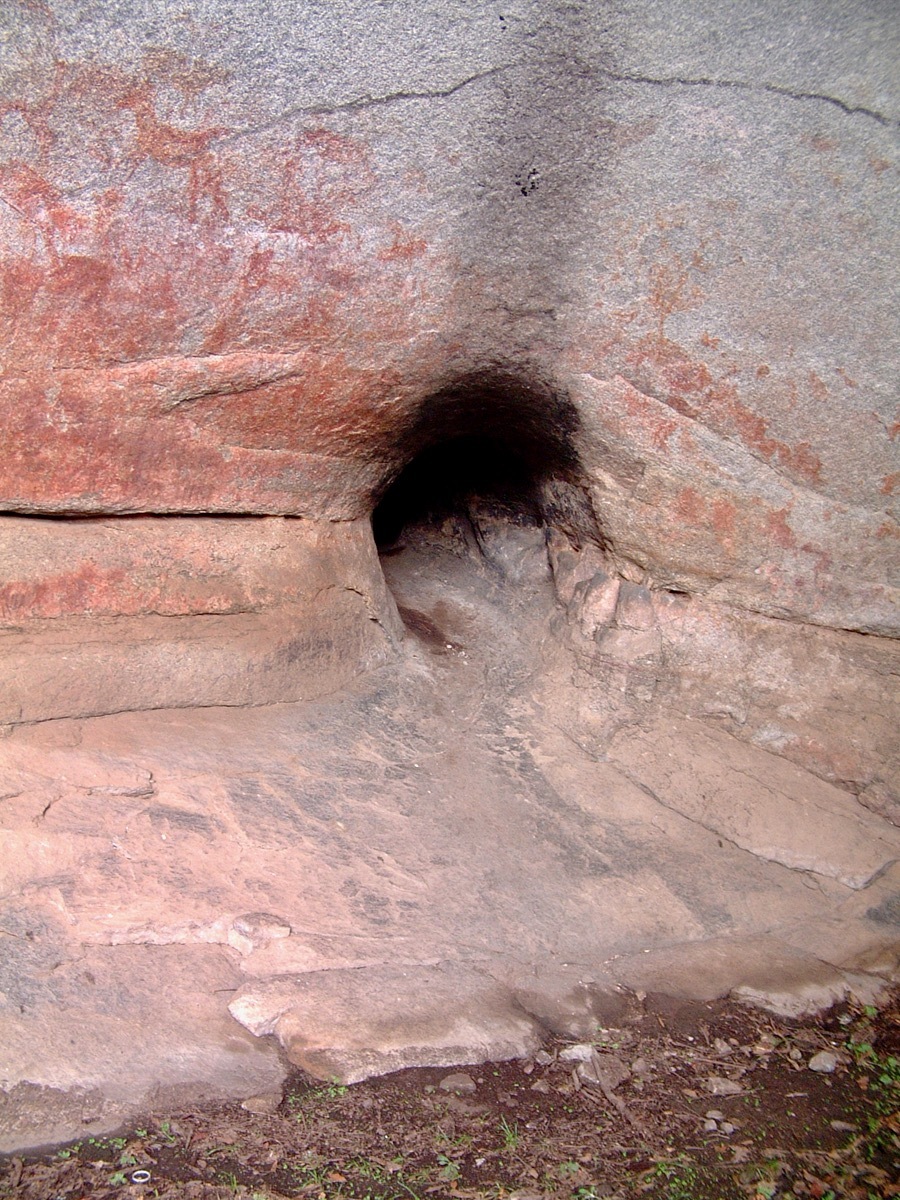 Domboshava hole bottom 2005.12.25.jpeg