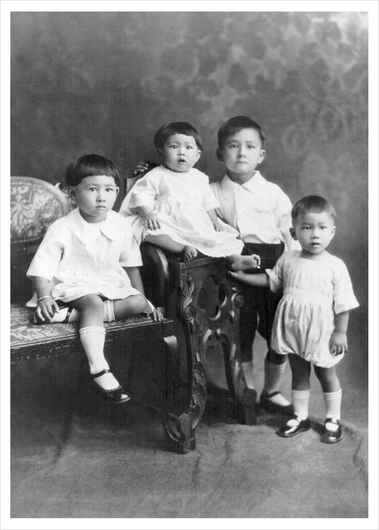Portrait of the Chiew children, c. 1927