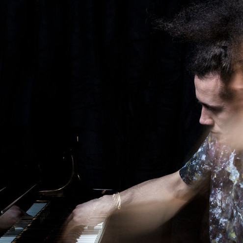 Mirror Echoes: Contemporary Piano Music from Australasia and Beyond