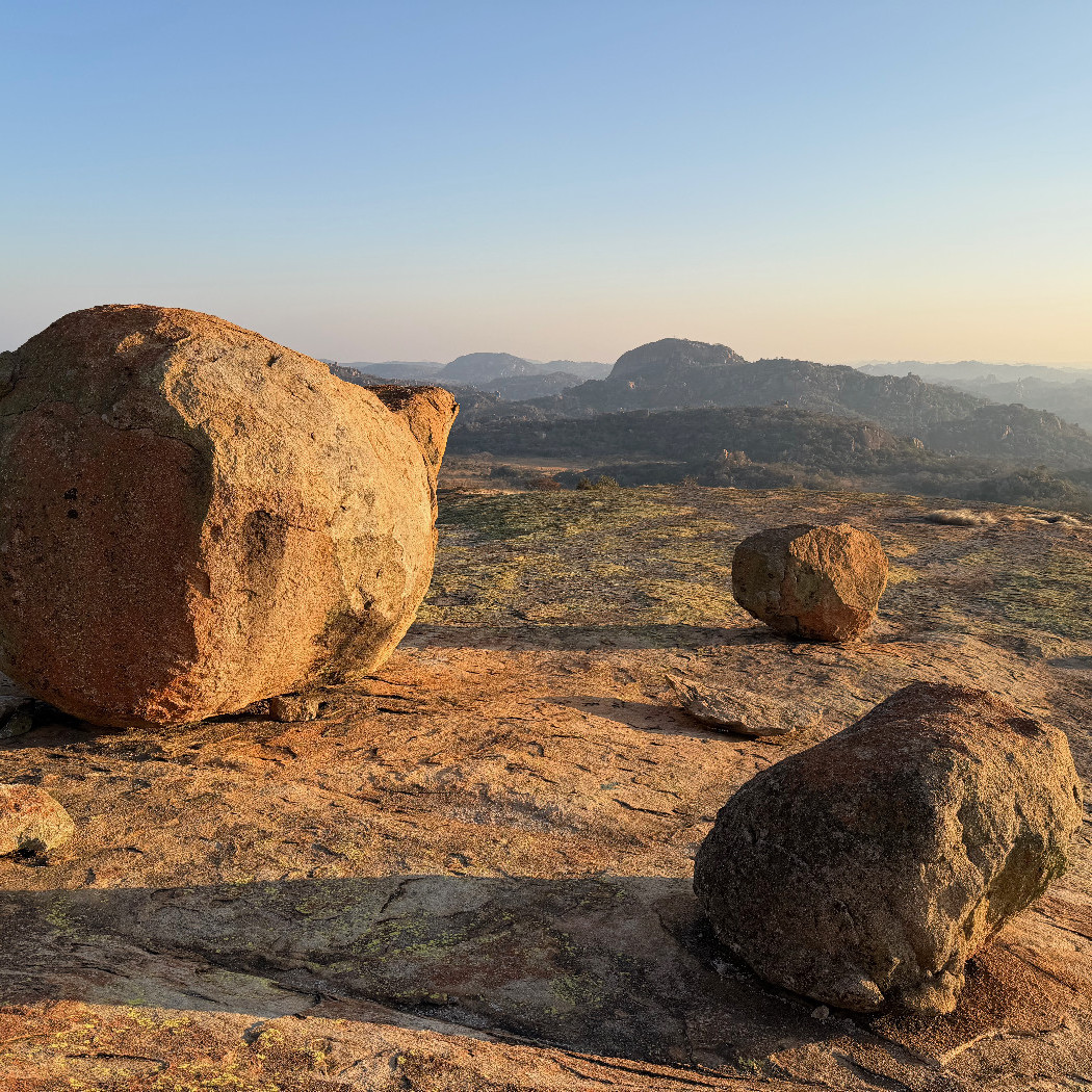 Malindidzimu Hill (World's View)