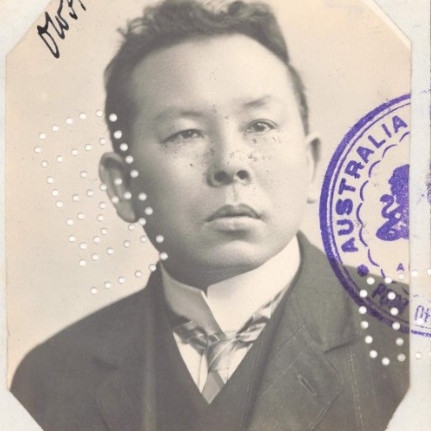 LEE SHOHEN