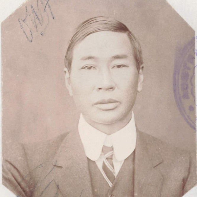 TIE GAM