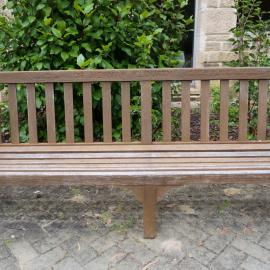 62747P - UWA Benches Project - DUFTY : IN MEMORY OF DR NORMAN F. DUFTY PRESENTED BY HIS WIFE DOROTHY AND SONS ALUN PHILIP AND KEITH - Patricia Crawford Court, Arts - Close Up