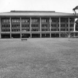 314P - Reid Library - North elevation - Sprinklers on Great Court - 8 December 1965