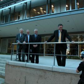 61708P - VC Professor Alan Robson - Dean of Science Professor George Stewart - Chancellor Dr Ken Michael - Premier Dr Geoff Gallop