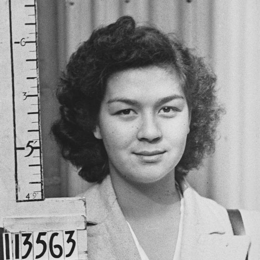 SUE Uranie Merle (female)