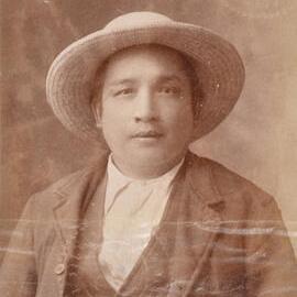 Kie Hang - 1900