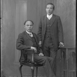 Photograph of the brothers Ah Chew (3) on left and Ah Ling (1) on right