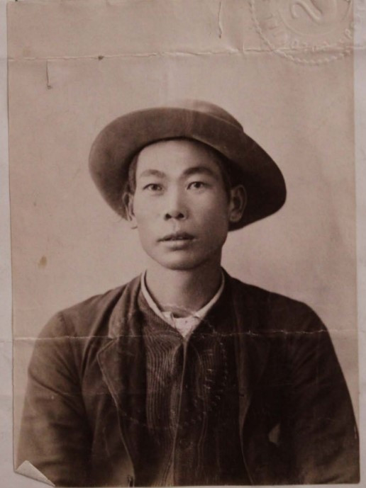 AH WONG (8), 1899, taken from his immigration certificate. Courtesy State Records Office WA: S675, Cons 527, 1899/2411