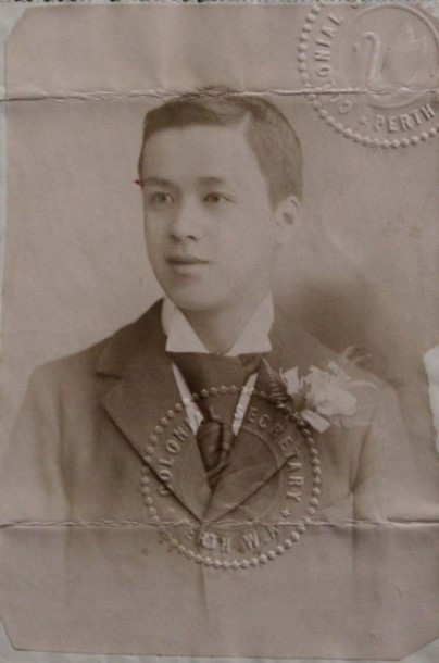 Harry Hong taken from his immigration certificate, 1898. Courtesy State Records Office WA: S675, Cons 527, 1898/1969