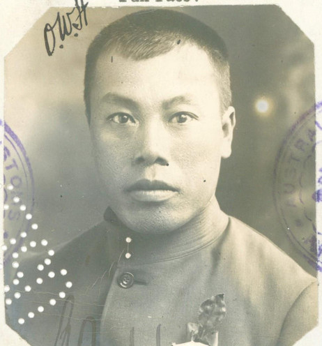 Lee Hing (3) pictured around the age of 37 in 1813 on his Certificate Exempting him from the Dictation Test (source: National Archives, K1145, 1913/87).