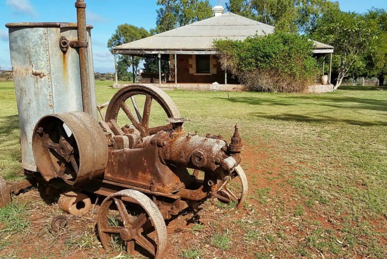 Source: https://kentsaddlery.com.au/2018/08/the-old-homestead-at-mardie-station-wa/