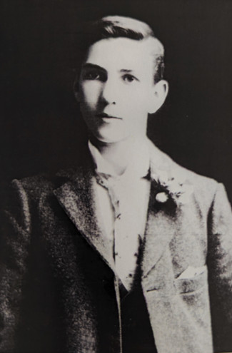 Arthur Victor SHIN HUN (Shanhun) as a young man. 
Courtesy of Mr Norman Shanhun.