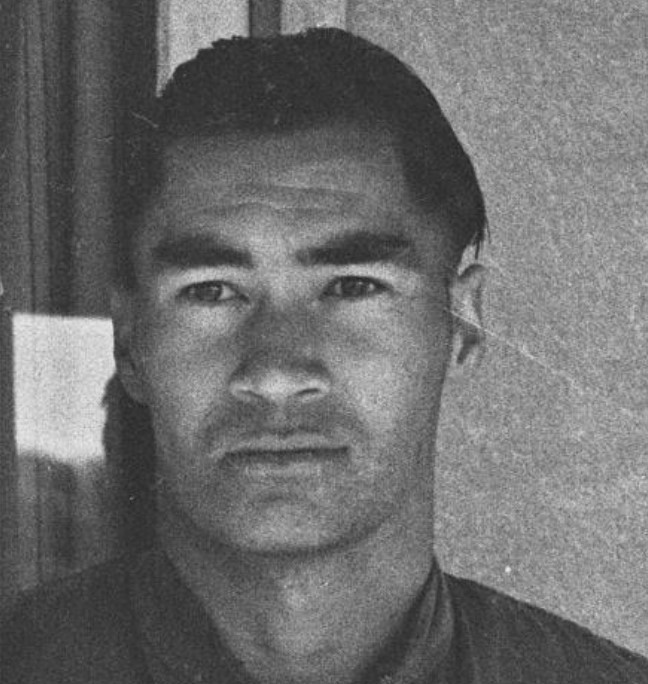 Douglas Roy Sue aged 26 in 1942 from his WW2 Service File (source: NAA: A9301, 81542) 