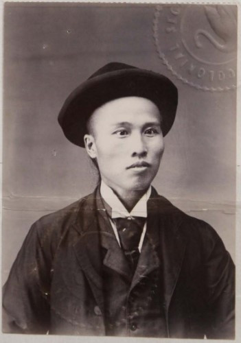 Ah Cheon, 1900. from his immigration certificate. Courtesy State Records Office of WA: S675 Cons 527 1900/0902