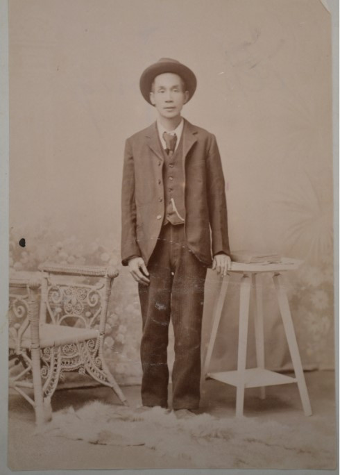 AH HONG (21), 1901, from his immigration certificate. Courtesy State Records Office WA: S675, Cons 752, 1901/858 