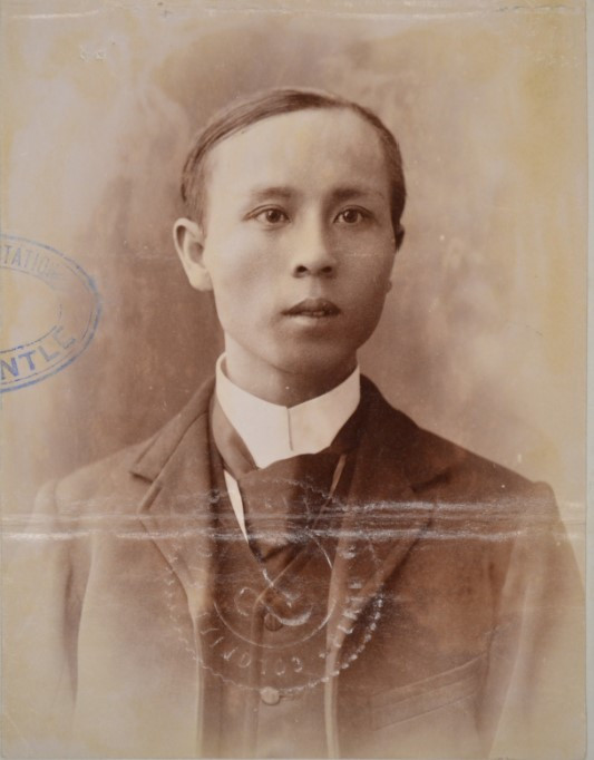SING FANG, 1900, taken from his immigration certificate. Courtesy State Records Office WA: S675, Cons 527, 1900/933